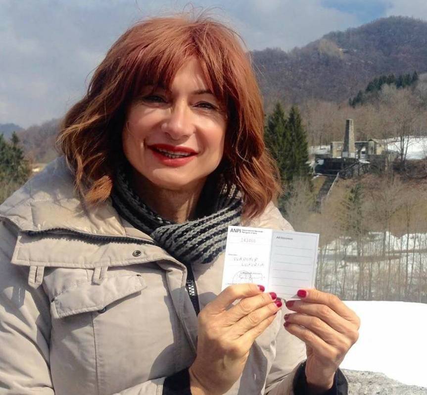 Vladimir Luxuria riceve la tessera onoraria dell’ANPI a Boves: “Emozionata…”