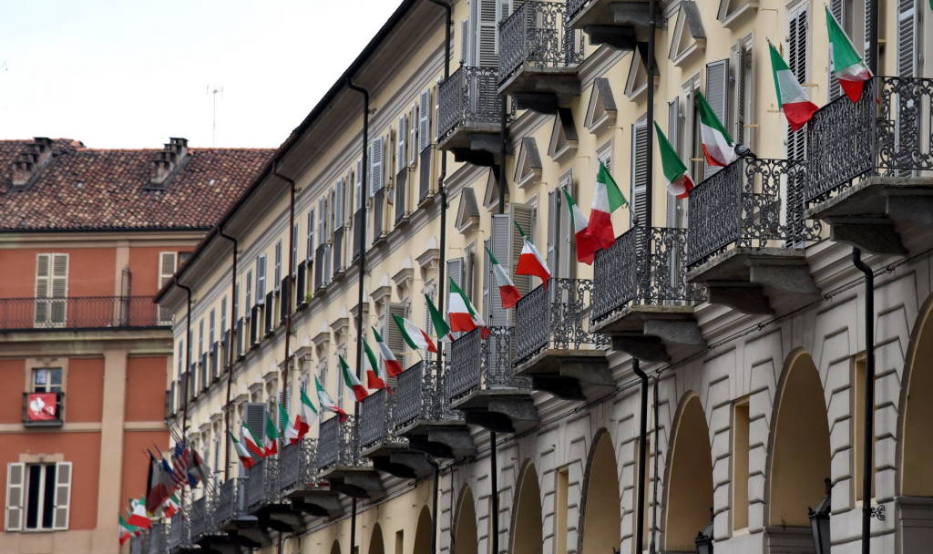 bandiera italiana tricolore 