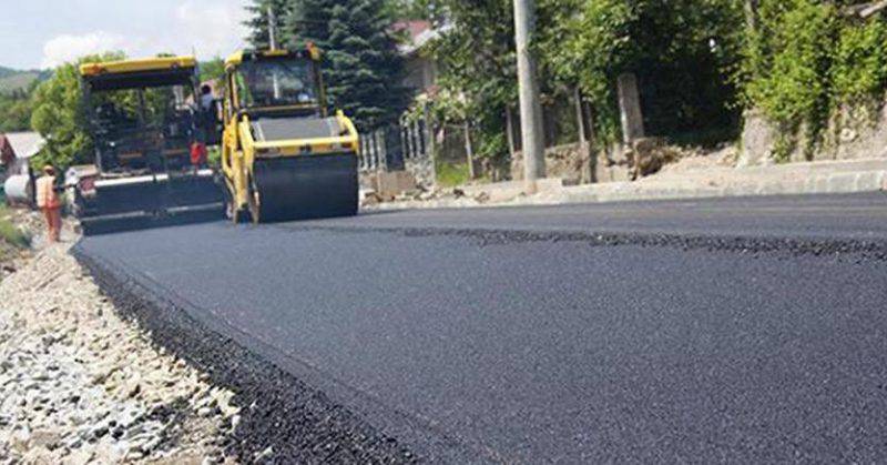 Nuovi asfalti in alta valle Varaita e lavori di pulizia delle cunette