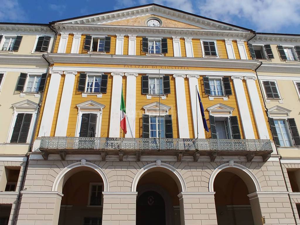 Il tribunale di Cuneo assolve la madre di Matteo Renzi dall’accusa di bancarotta fraudolenta