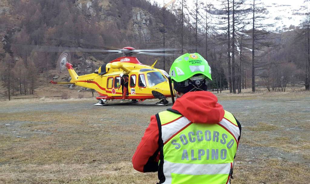 Cade per una decina di metri a Prazzo: muore escursionista