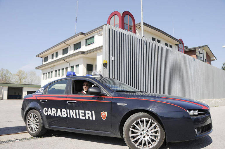 Spaccio e furti a Cuneo, Milano, Savona e Teramo: straniero arrestato dai carabinieri