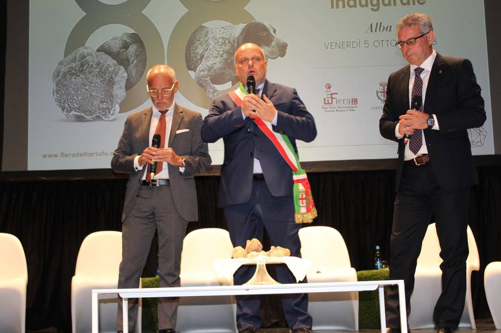 Alba, Genova e Norcia alla cerimonia d’inaugurazione della Fiera Internazionale del Tartufo Bianco d’Alba