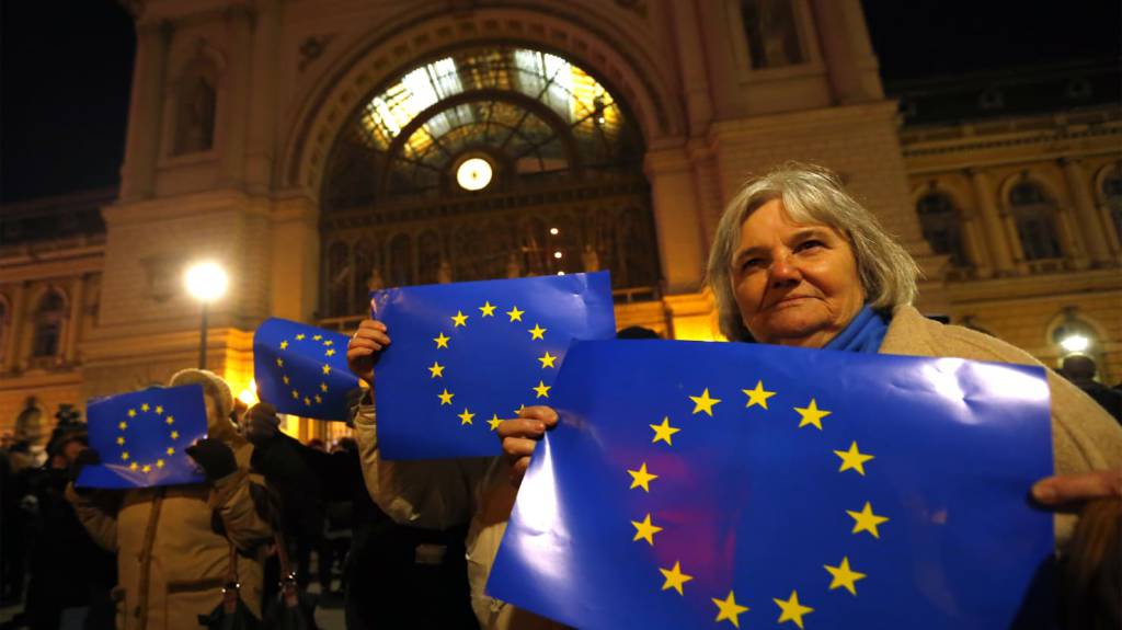 Caselli a Cuneo: “Il periodo difficile delle democrazie europee”