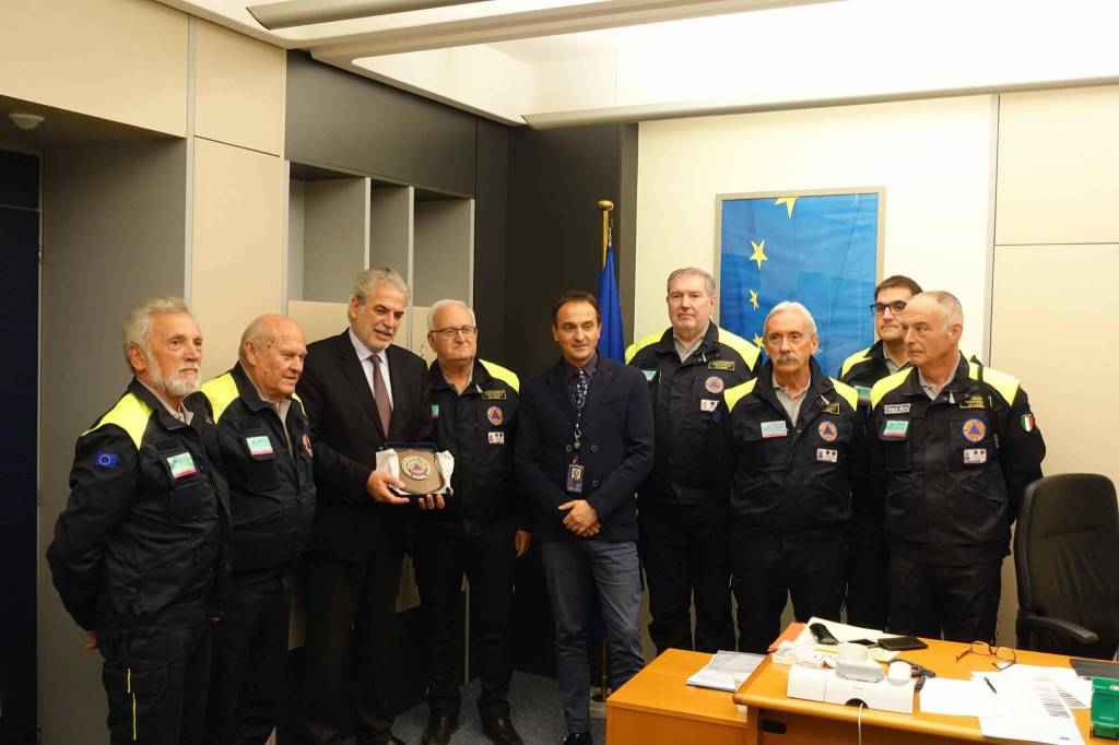 L’UE premia a Strasburgo la Protezione Civile di Cuneo: nata 20 anni fa, è stata la prima in Italia