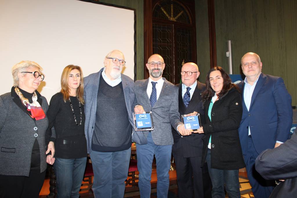 Il Sindaco di Alba chiude la cerimonia Premio Gratitudine conferito quest’anno al notaio Vincenzo Toppino