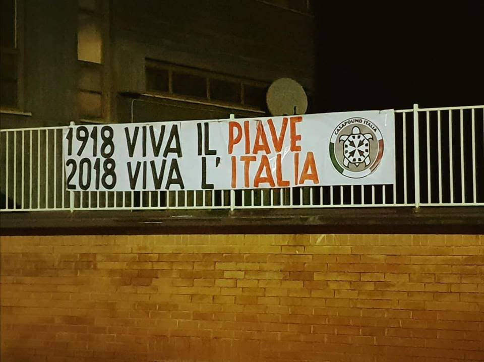 Cuneo, striscione di CasaPound sulla Grande Guerra nella ex via Piave