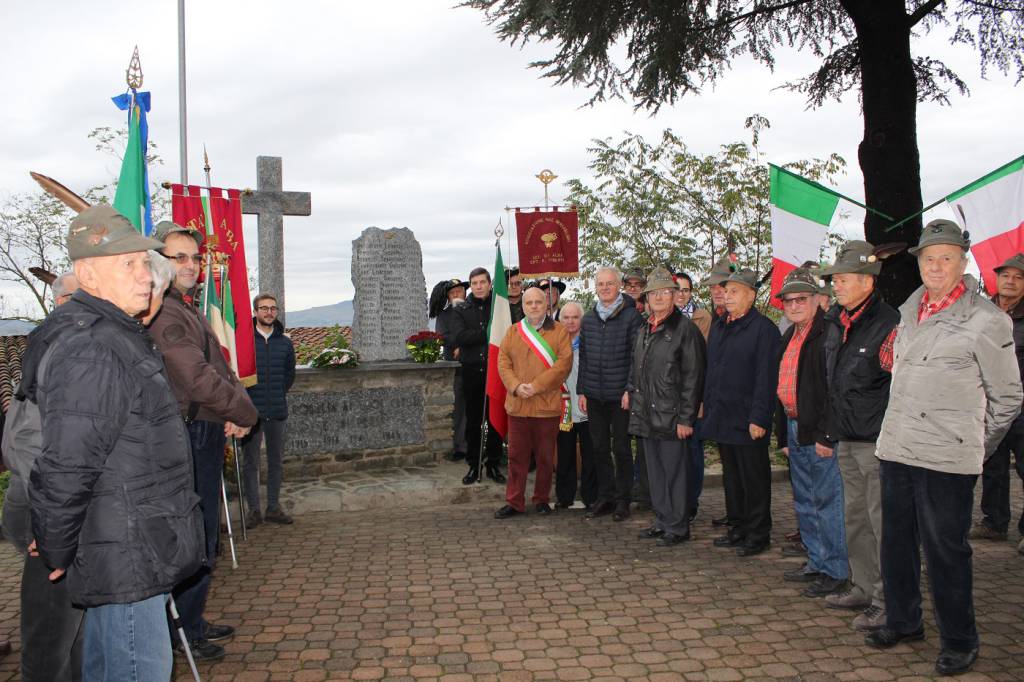 Inaugurato ad Alba il restaurato monumento ai Caduti di Santa Rosalia