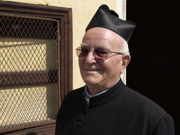 E’ morto “il Papa del Monviso” don Luigi Destre