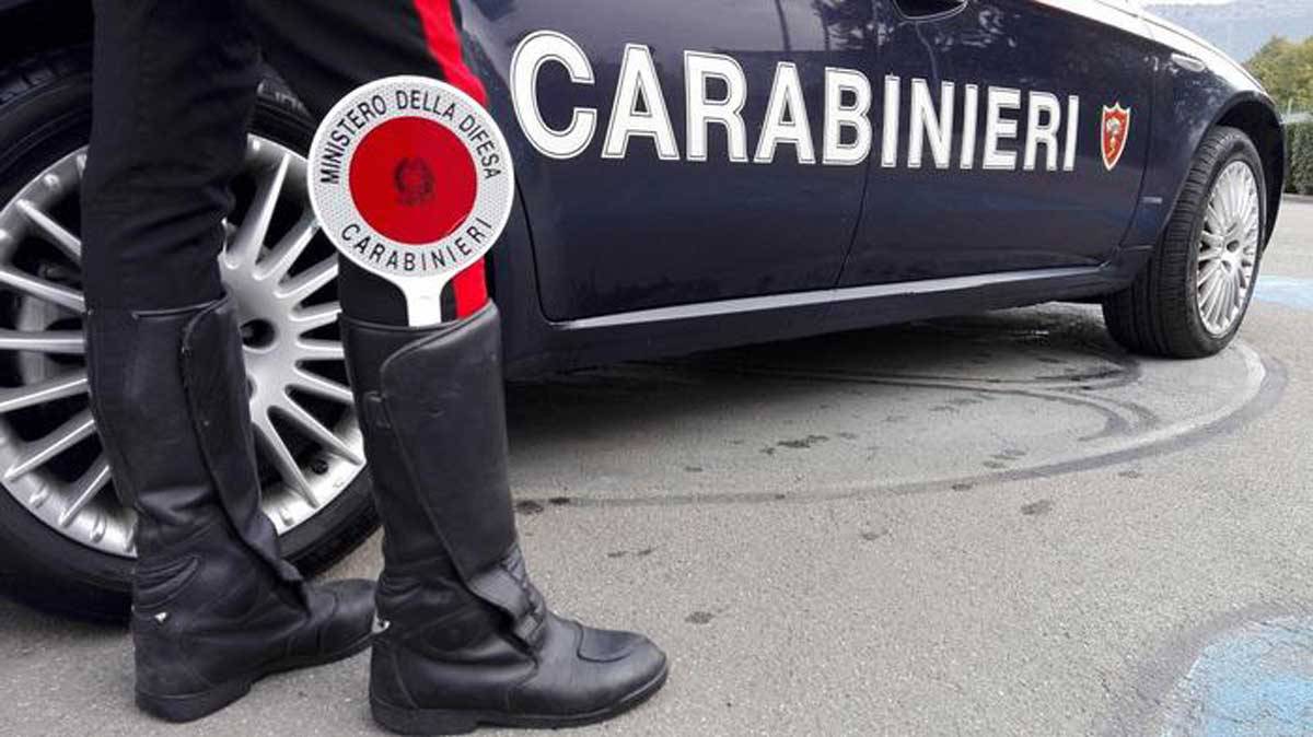 Boves, arrestato dai Carabinieri perchè in possesso di una carica di tritolo e di una carabina rubata