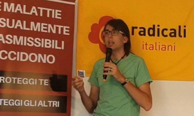 Cuneo, Blengino su distributore profilattici al Virginio-Donadio: “Già raccolte 450 firme”