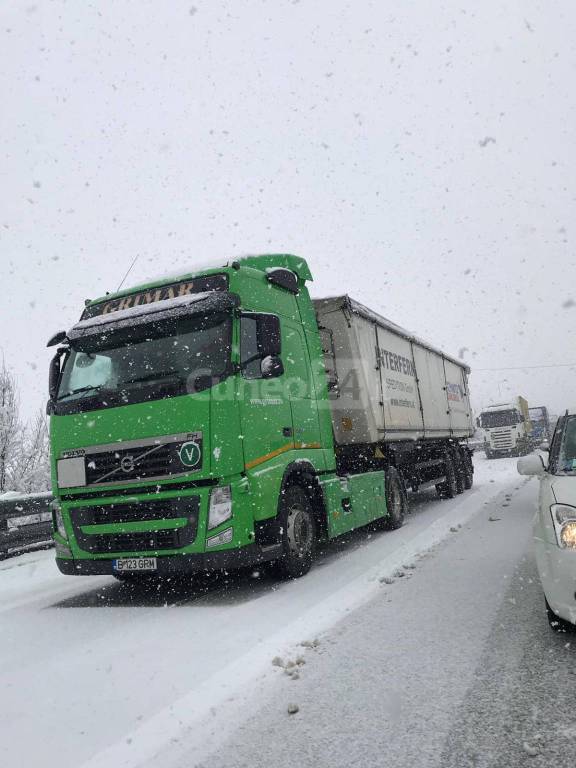 a6 nevicata divieto camion 