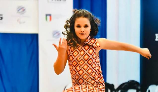 La cuneese Vittoria Rebuffo trionfa nel Latin Show Dance di Biella