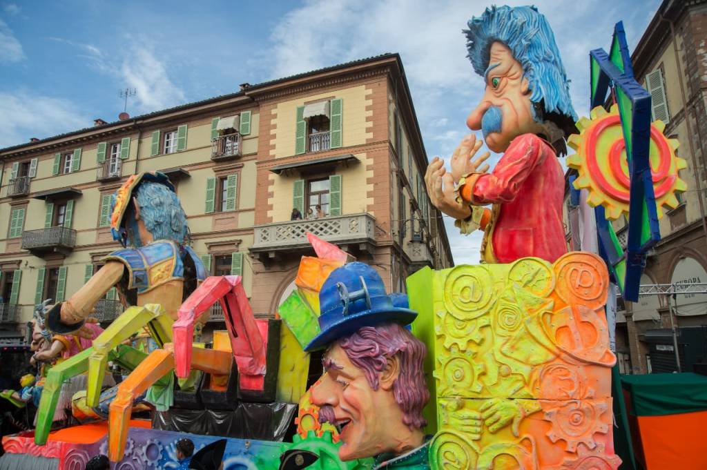 Il carro di Nichelino vince il Carnevale di Saluzzo 2019