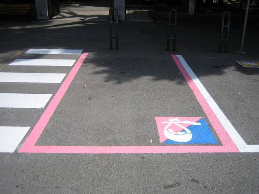 parcheggio rosa 