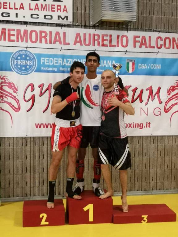 Kick boxing, trofeo Falconi ottima prova per il team Fit Fight Tribu in Movimento e Muscle & fitness