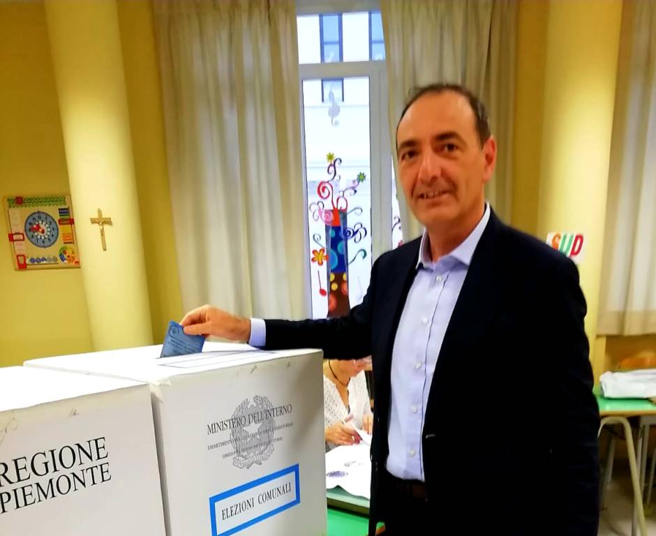 Il primo candidato a Sindaco di Busca a votare è stato Eros Pessina