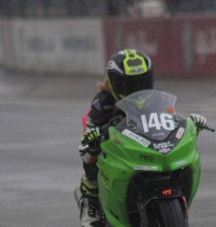 Due errori costringono Francesca Cagna del moto Club Drivers Cuneo al ritiro