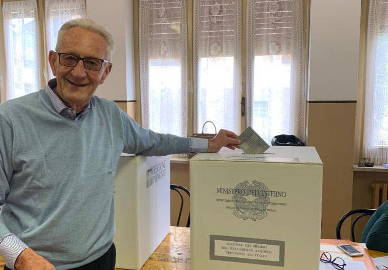 Cervere, Beppe Ghisolfi ha votato nella sua Grinzano