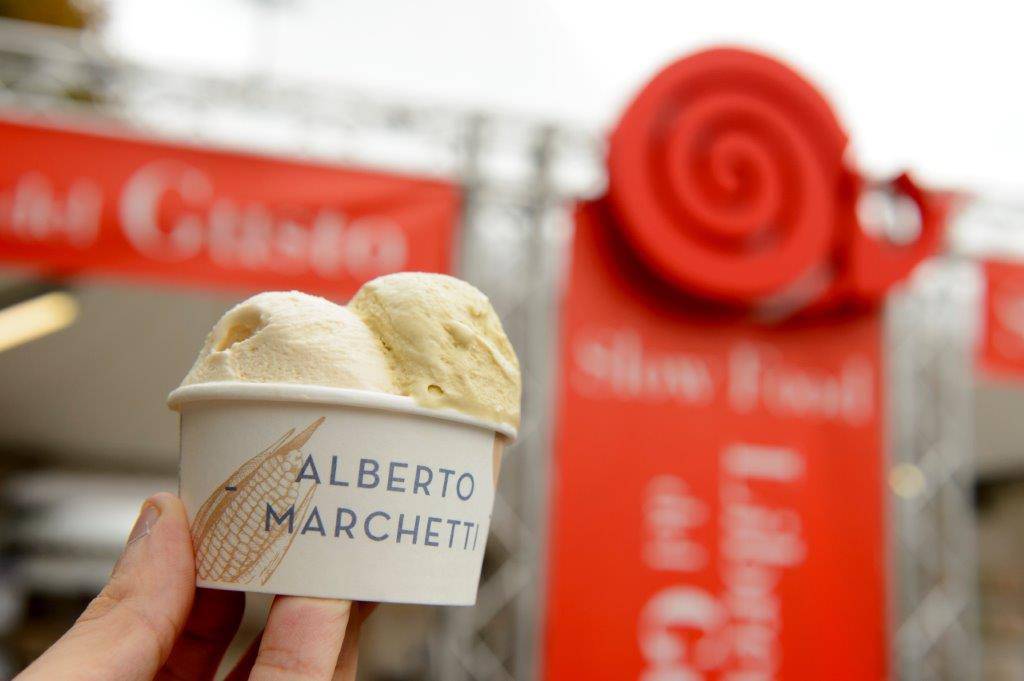 Alba, apre la gelateria di Alberto Marchetti, “tre coni” Gambero Rosso
