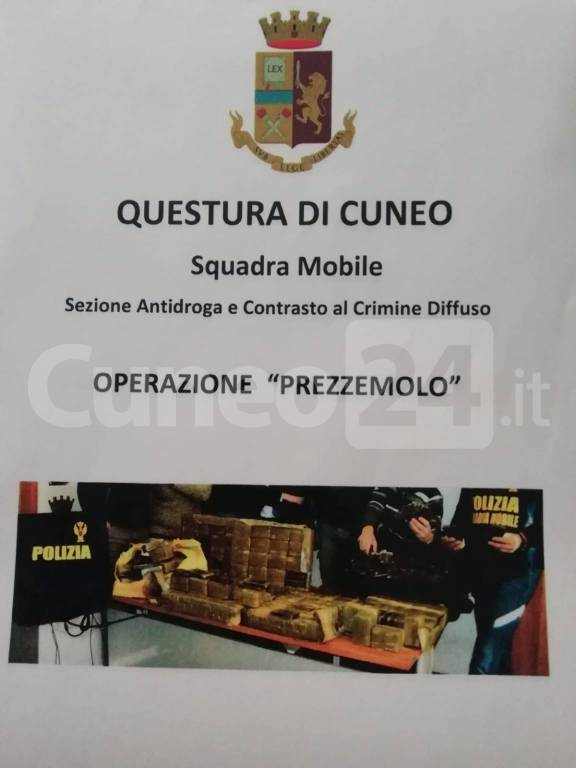 Cuneo, rifornivano di hashish le piazze della Granda e del Nord Italia: otto arrestati