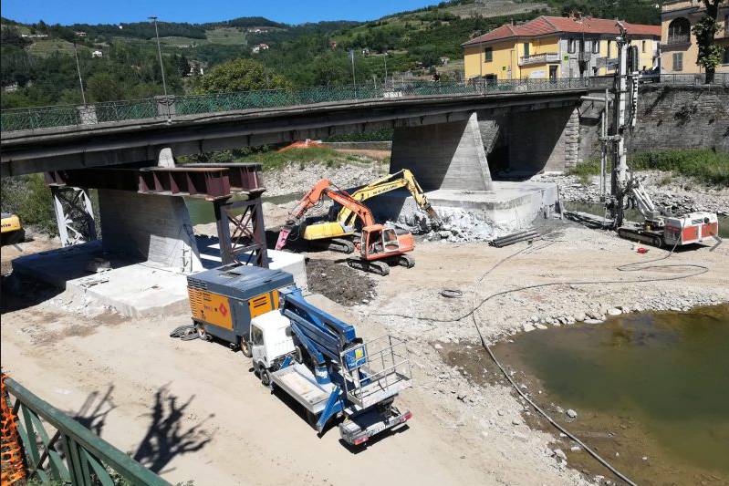 Importante intervento di consolidamento al ponte sul fiume Bormida a Cortemilia