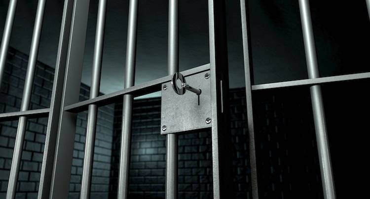 Detenuto scoperto con telefonino nel carcere di Cuneo