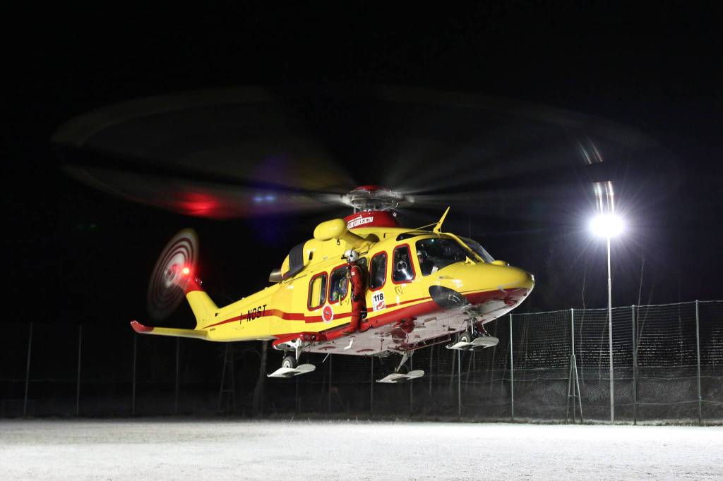 Coppia di alpinisti scivola in profondo canalone a Pontechianale