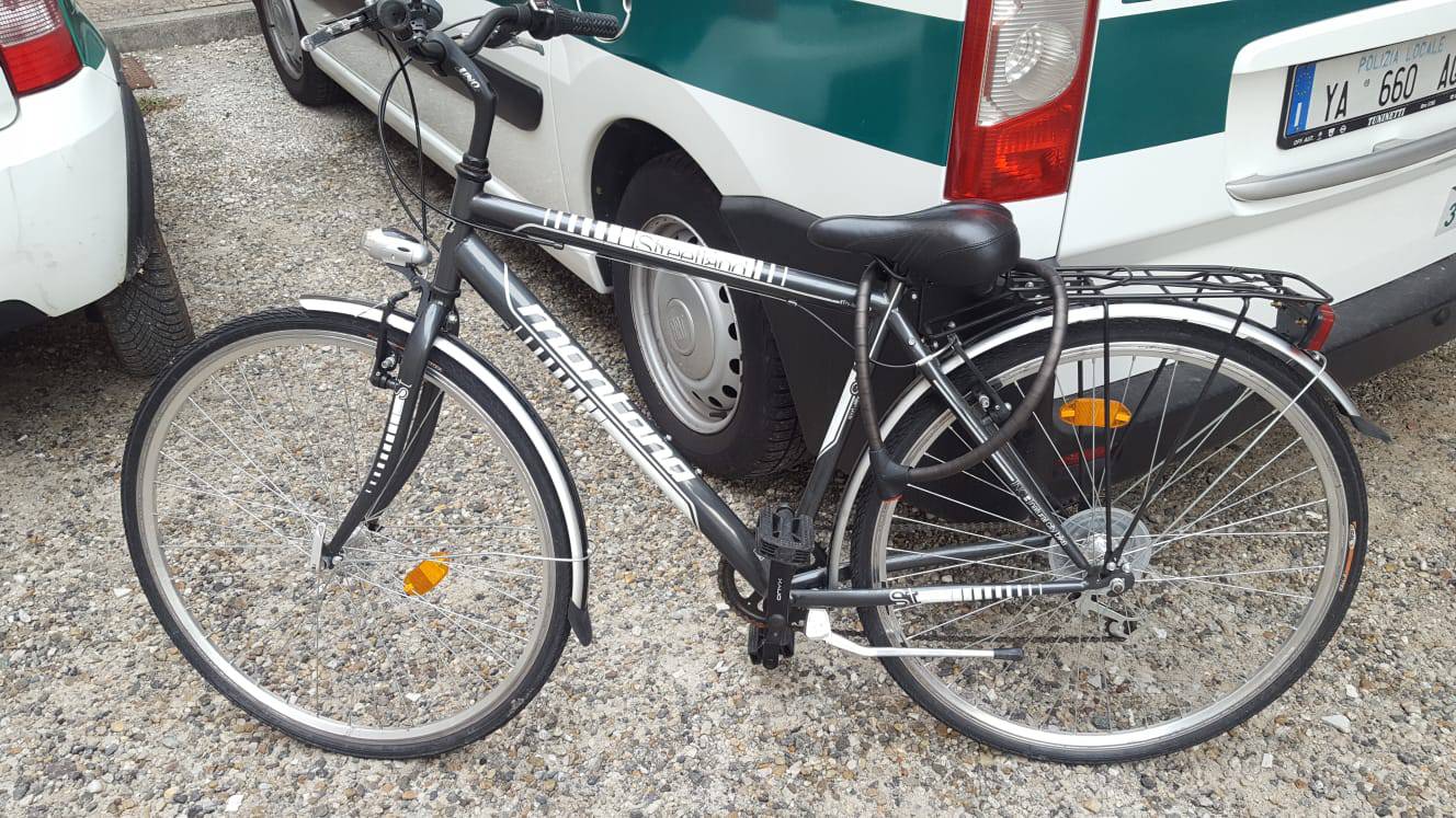  I Vigili di Bra trovano due bici rubate