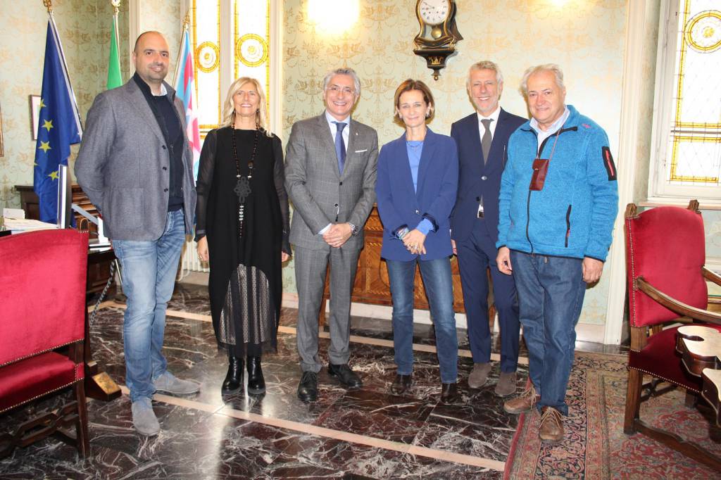 Alba: il sottosegretario Lorenza Bonaccorsi in visita nel distretto turistico di Langhe Monferrato e Roero