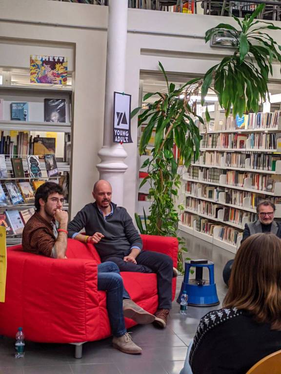 Bra: Fabio Geda ha inaugurato “Into the books”, al via gli incontri per giovani lettori