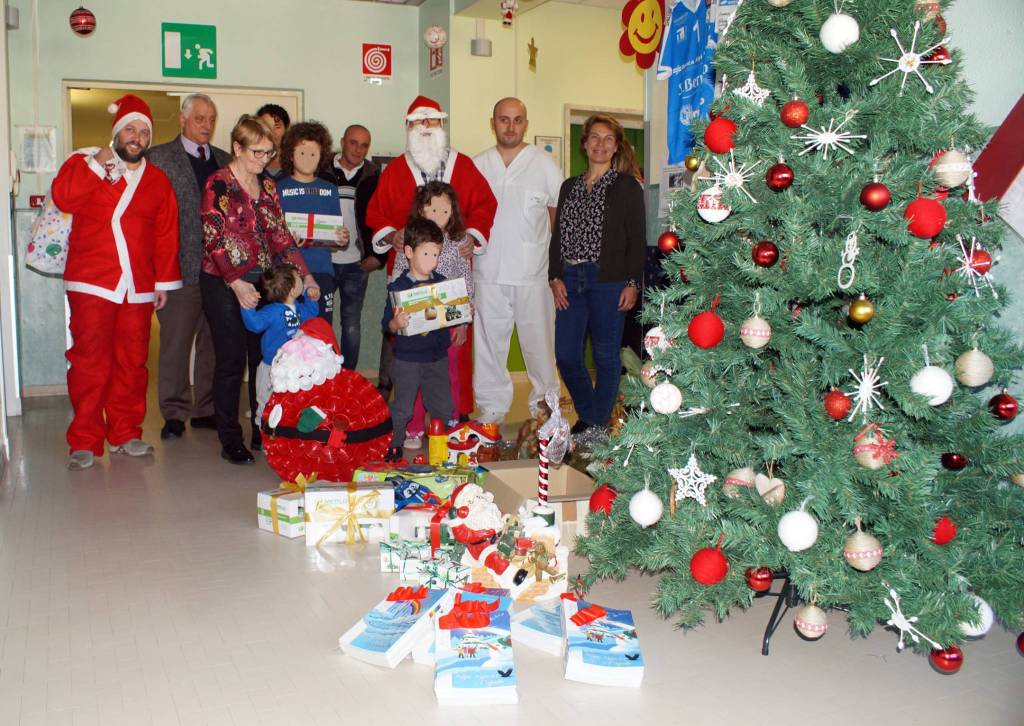 Due Babbo Natale al Reparto Pediatria dell’Ospedale di Cuneo