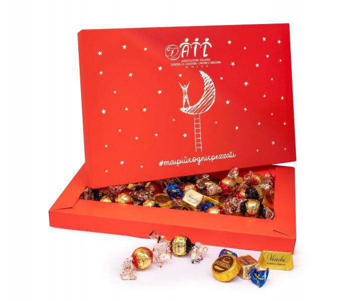 Una scatola speciale di cioccolatini Venchi per i 50 anni di AIL