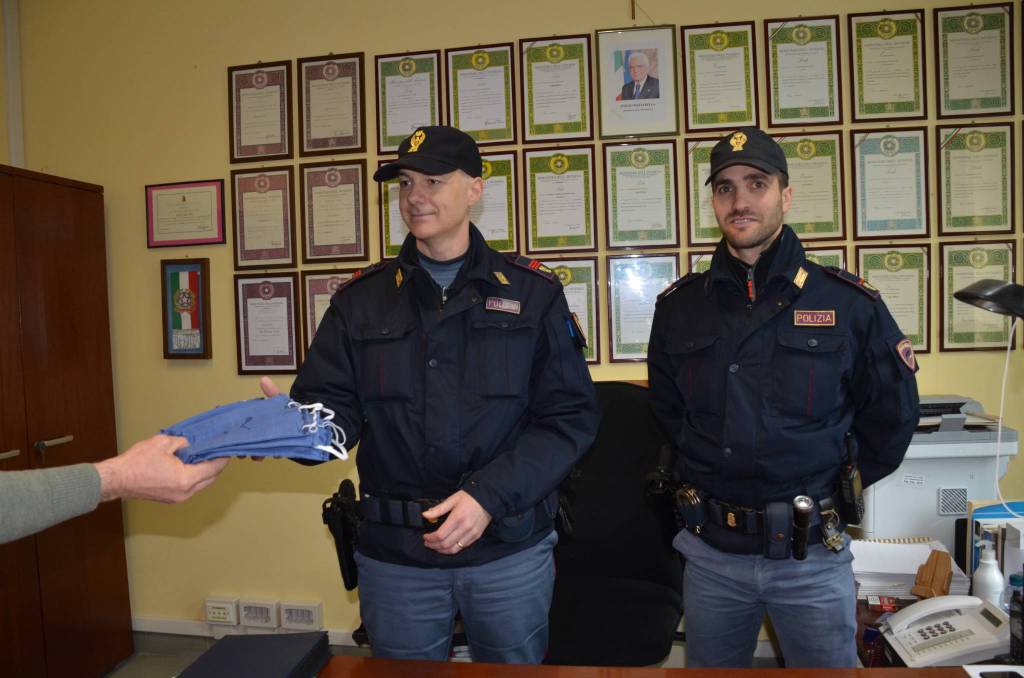Sarta di Vignolo dona 50 mascherine agli agenti della Polizia di Stato di Cuneo