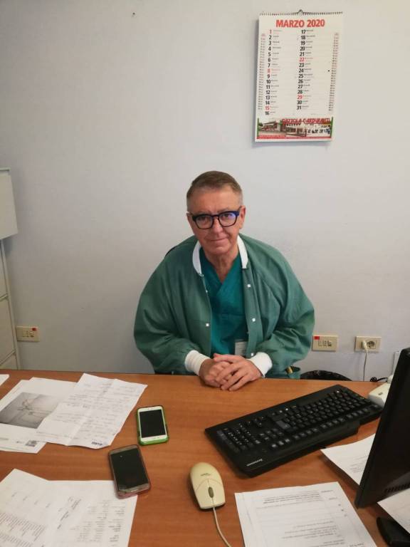 Il direttore della pneumologia del Santa Croce e Carle: “No alla pensione, resto in trincea”