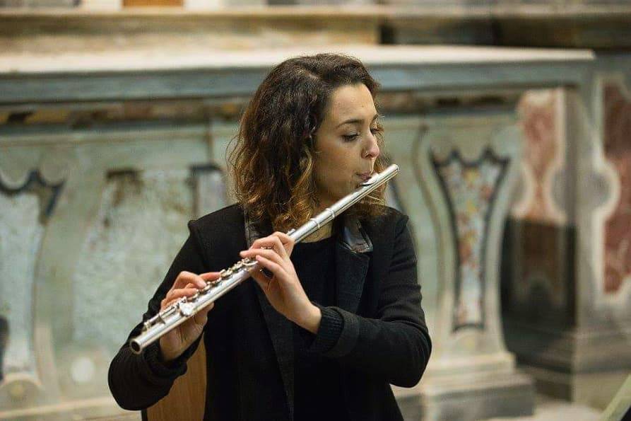 Yasmin Khreiwesh, musicista e musicoterapista, dalla Granda all’orchestra del Festival di Sanremo
