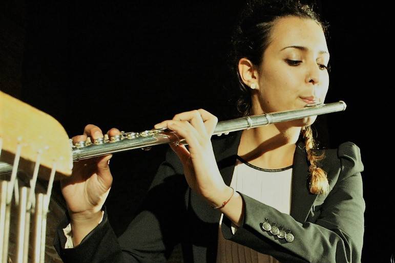 Yasmin Khreiwesh, musicista e musicoterapista, dalla Granda all’orchestra del Festival di Sanremo