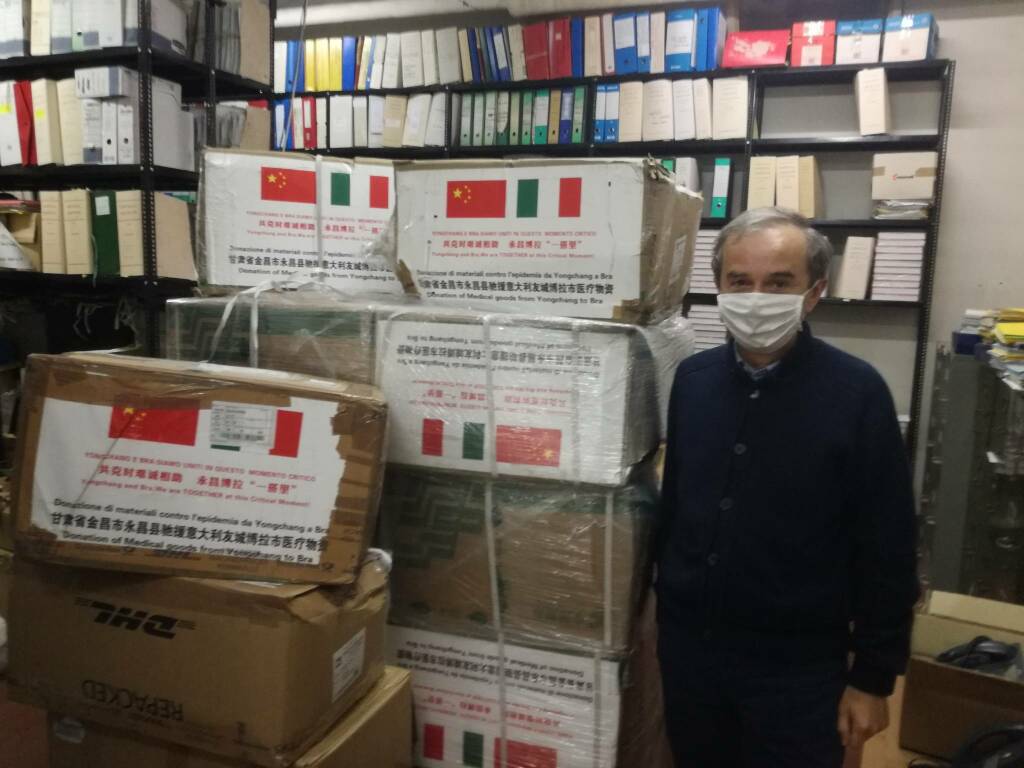 Arrivano a Bra i dispositivi medici donati dalla Cina