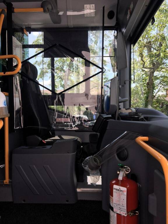Cala l’utenza sui bus (-10%), crescono i passaggi di veicoli in città (+4.527): trasporti e viabilità a Mondovì dopo la riapertura delle scuole