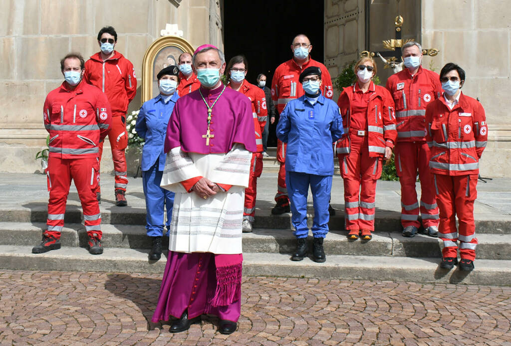Il grazie alla Croce Rossa del vescovo di Mondovì, mons. Egidio Miragoli