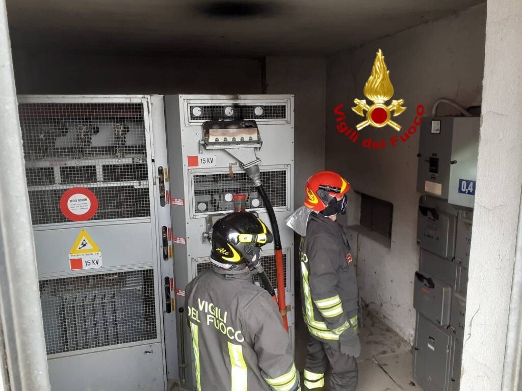 Fossano, incendio in cabina Enel di via del Lucchetto