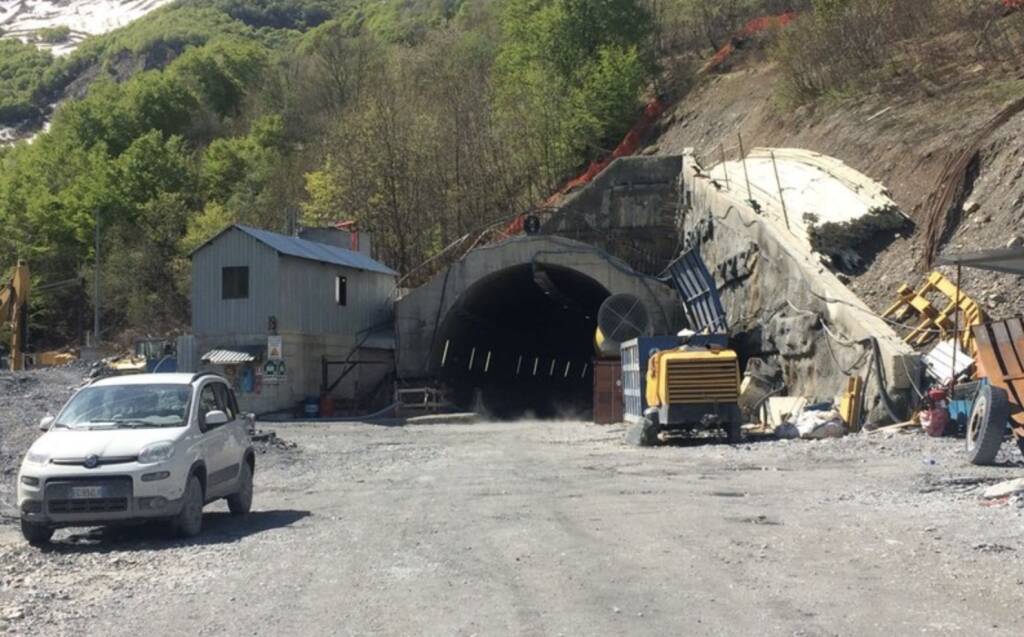 Slitta ancora la ripresa dei lavori di scavo per il raddoppio del tunnel di Tenda