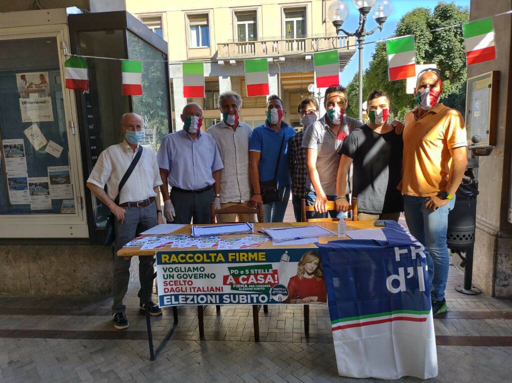 Fratelli d’Italia cuneesi soddisfatti delle firme raccolte per le dimissioni del Governo