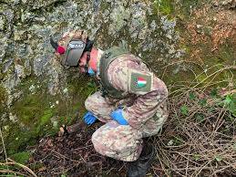 Gli artificieri di Fossano disinnescano granata d’artiglieria ritrovata a Oulx