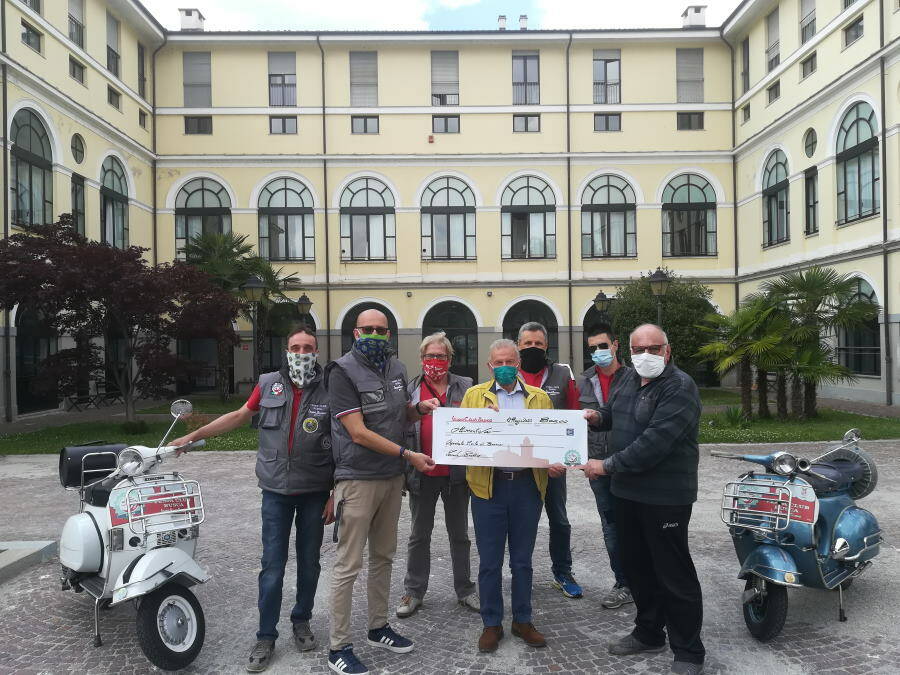 Il Vespa Club Busca dona 800 € all’Ospedale Civile