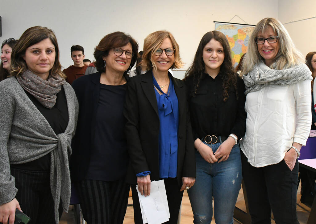 Beatrice Bove vince la 15ª Borsa di Studio Intercultura del Banco Azzoaglio