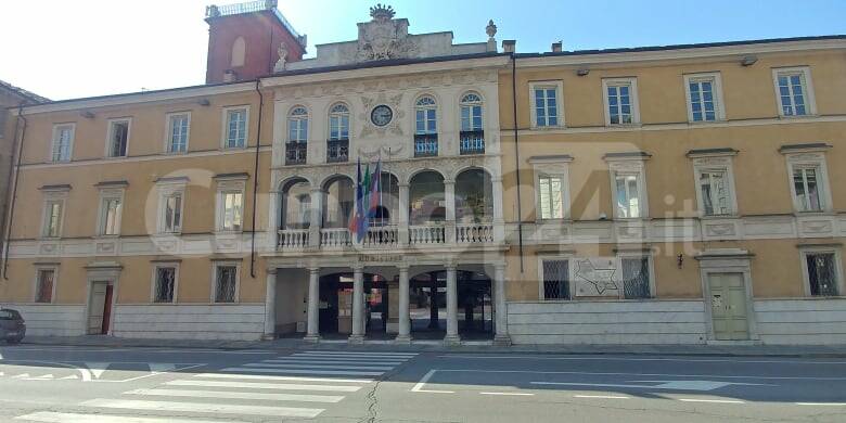 Mondovì, il Consiglio comunale dà l’ok per acquisire il chiosco di via Vico