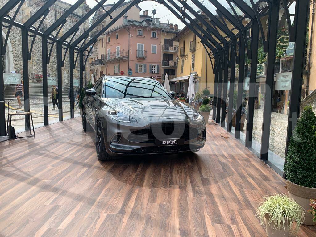 Suv Aston Martin Limone Piemonte