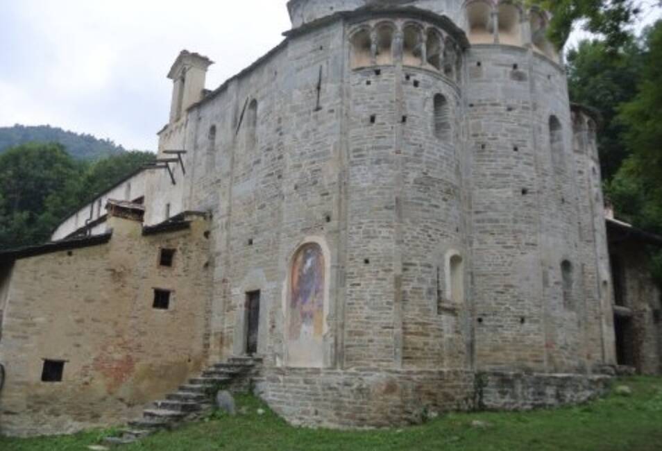Visite alla chiesa e abbazia di San Costanzo al Monte a Villar San Costanzo