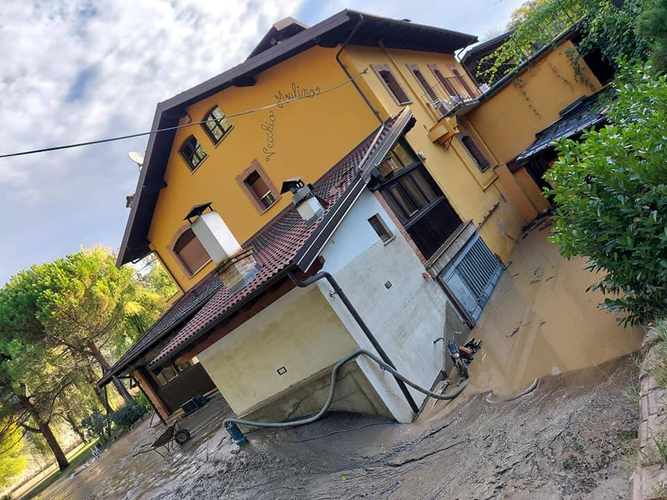 “Non abbiamo più occhi per piangere”: il dramma del “Vecchio Mulino” di Niella Tanaro, distrutto ancora una volta dall’alluvione